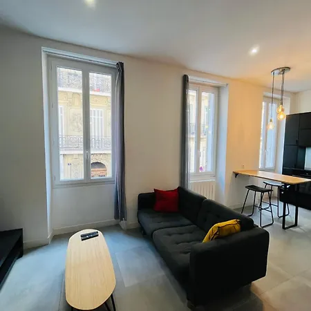 Joli T2 Moderne Au Coeur De - Place Castellane Marseilles